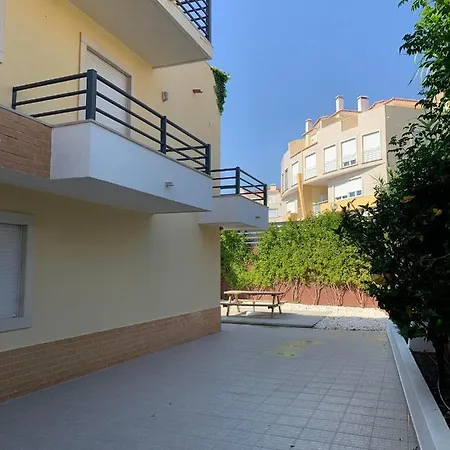 Sleep & Surf - Portugal 別荘 エリセイラ