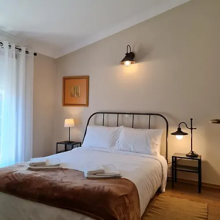 Sleep & Surf - Portugal אריסרייה