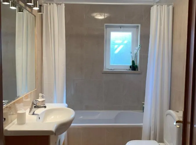 Sleep & Surf - Portugal Semesterbostad Ericeira