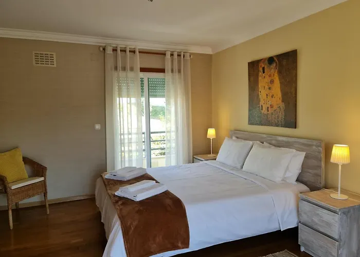 Sleep & Surf - Portugal Ericeira